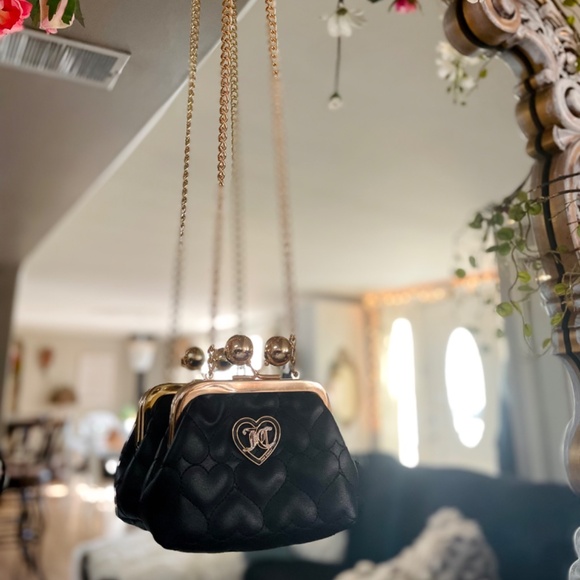 LIQUORICE FLAWLESS KISSLOCK COIN PURSE, JUICY COUTURE    los angeles, california - Picture 6 of 9